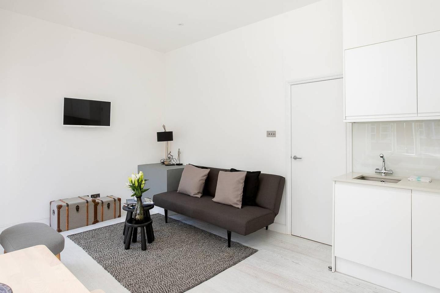 Guestready - West Kensington Home W/Balcony London Kültér fotó
